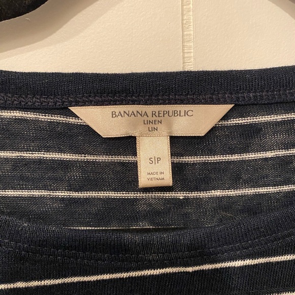 Banana Republic 100% Linen Shirt - Picture 2 of 3